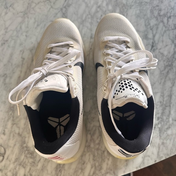Kobe 10 size 10.5 used - Picture 6 of 10